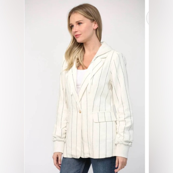NWT FATE Hoodie Blazer - Picture 1 of 9